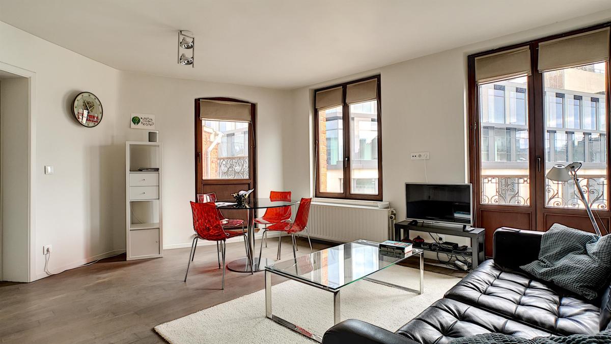 Congrès/Parc Royal : Super appartement 2 chambres meublé 
