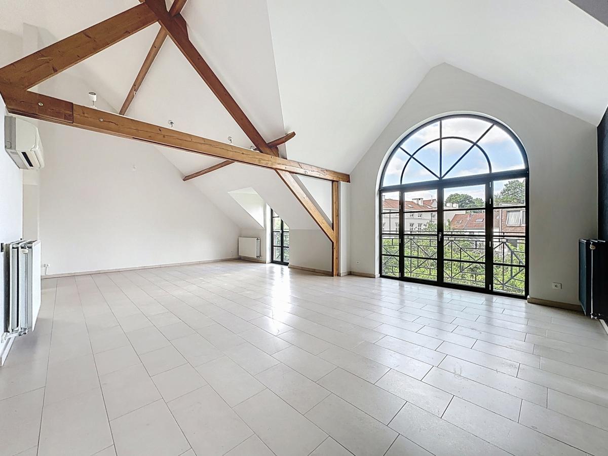 Lycée Français : Superbe duplex penthouse + terrasse + pkg
