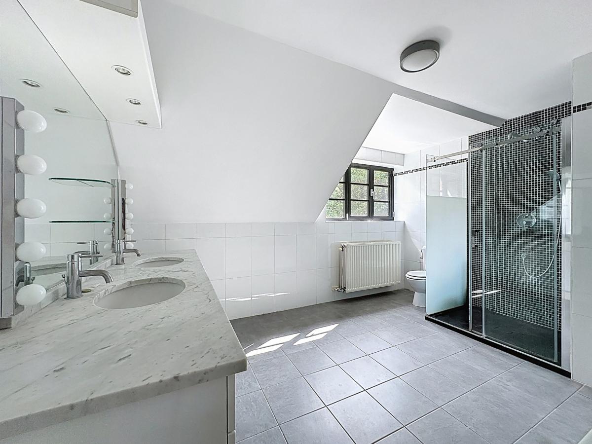 Lycée Français : Superbe duplex penthouse + terrasse + pkg