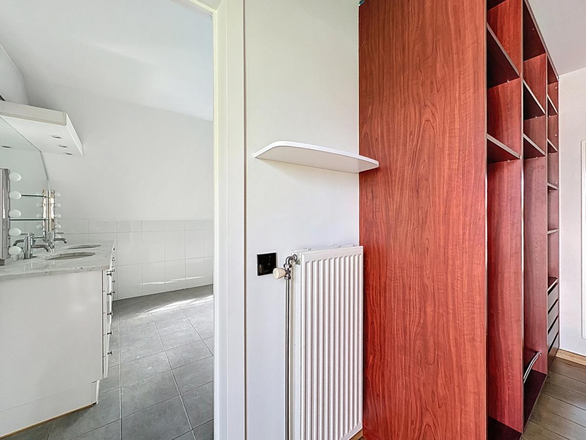 Lycée Français : Superbe duplex penthouse + terrasse + pkg