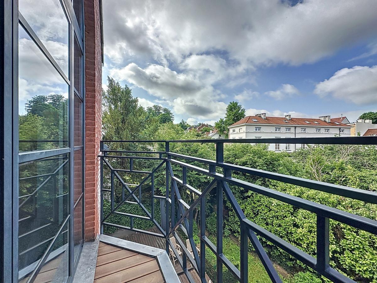 Lycée Français : Superbe duplex penthouse + terrasse + pkg