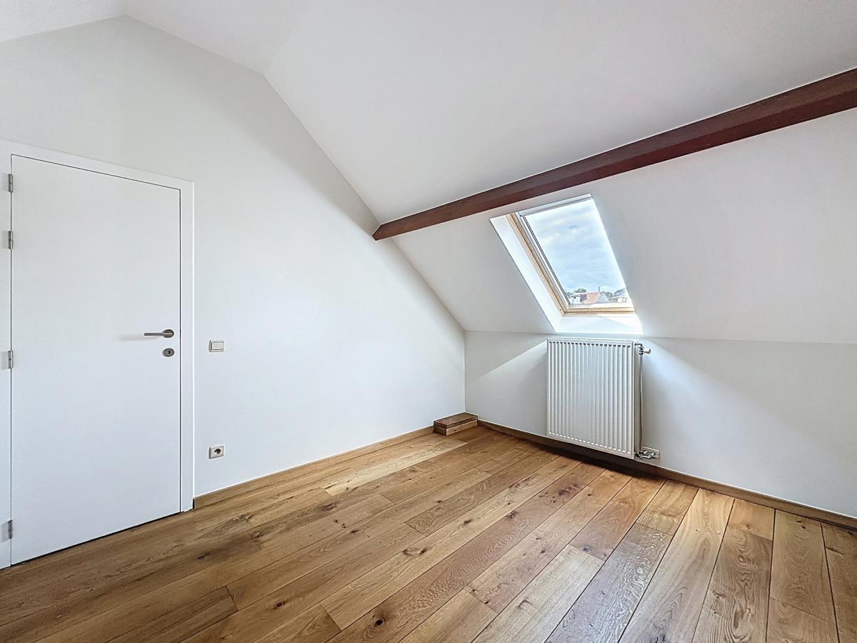 Lycée Français : Superbe duplex penthouse + terrasse + pkg