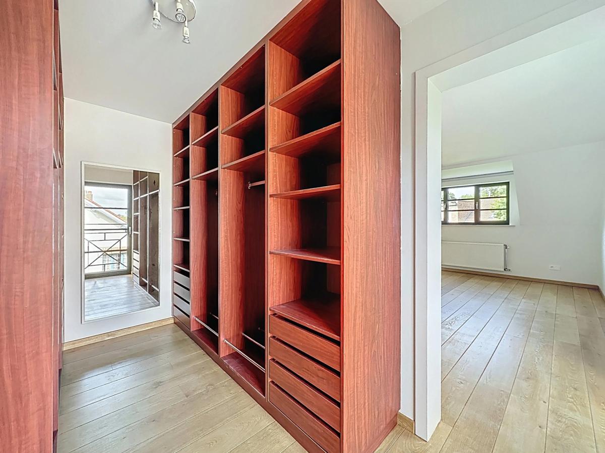 Lycée Français : Superbe duplex penthouse + terrasse + pkg