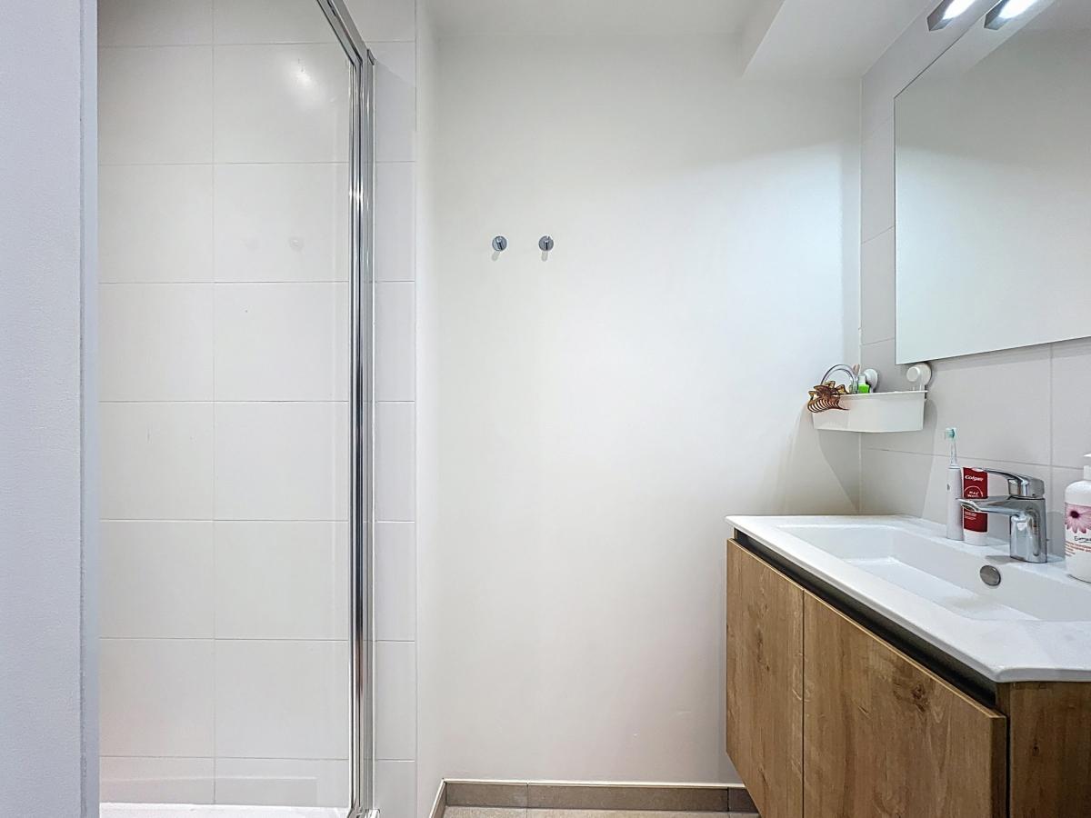 Quartier Européen : Bel appartement 2 chambres avec terrasse