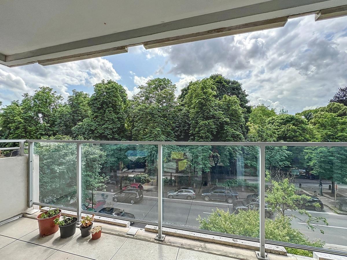 Quartier Européen : Bel appartement 2 chambres avec terrasse