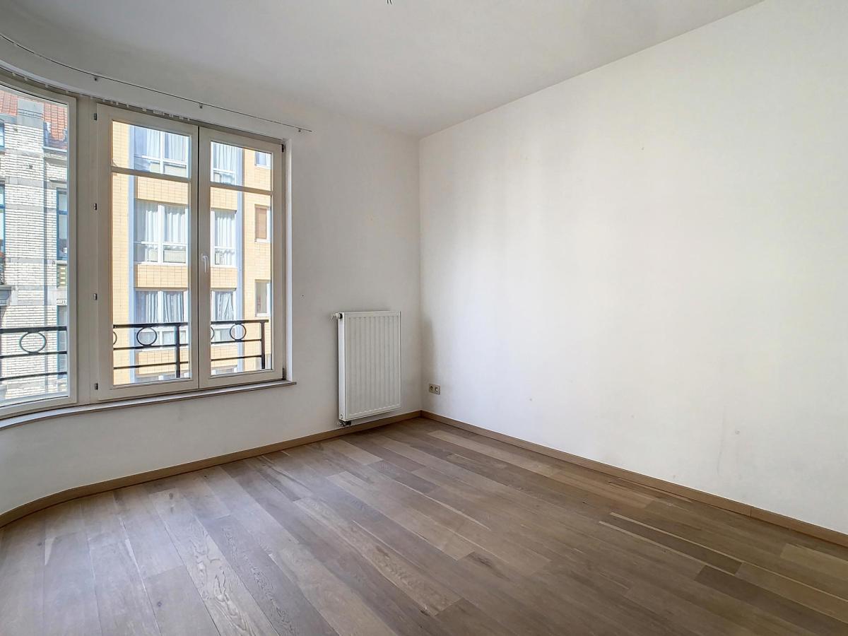 Brugmann Court : Superbe appartement + terrasse + parking