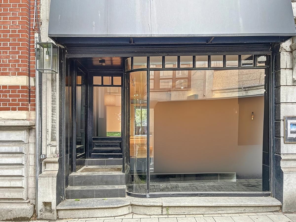 Waterloo/Lepoutre : Joli commerce avec jardin