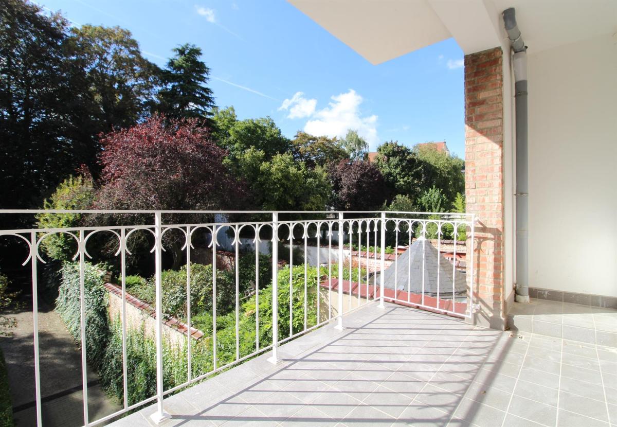 Molière : Bel appartement de 3 chambres avec terrasse 