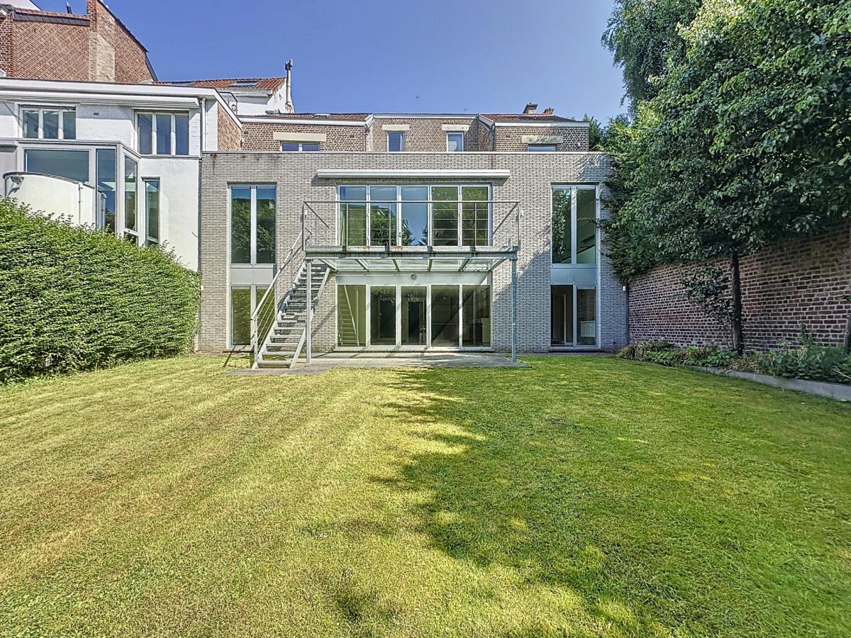 Cavell/Errera : Belle maison de 7 chambres + jardin