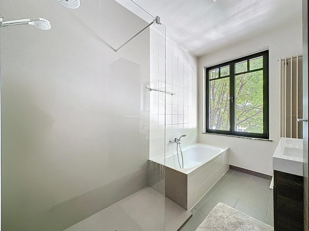 Cavell/Errera : Belle maison de 7 chambres + jardin