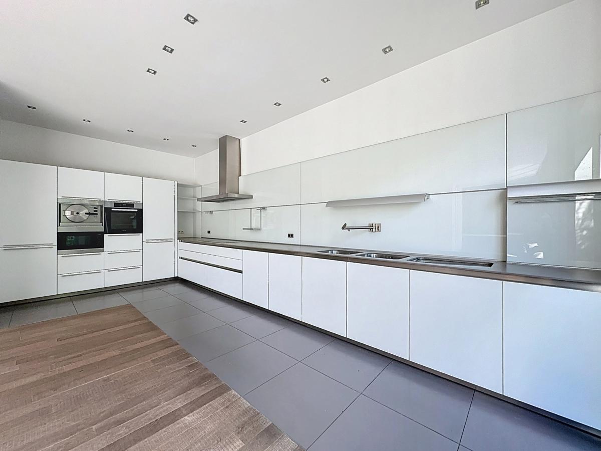 Cavell/Errera : Belle maison de 7 chambres + jardin