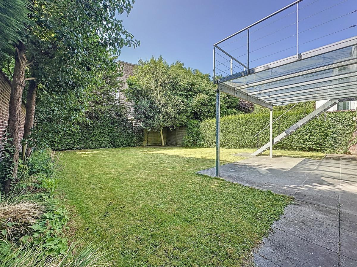 Cavell/Errera : Belle maison de 7 chambres + jardin