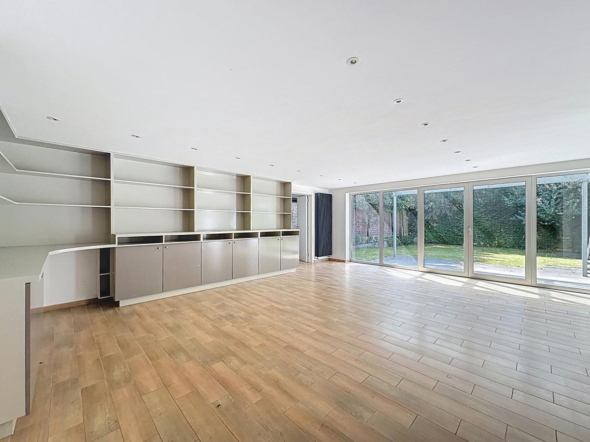Cavell/Errera : Belle maison de 7 chambres + jardin