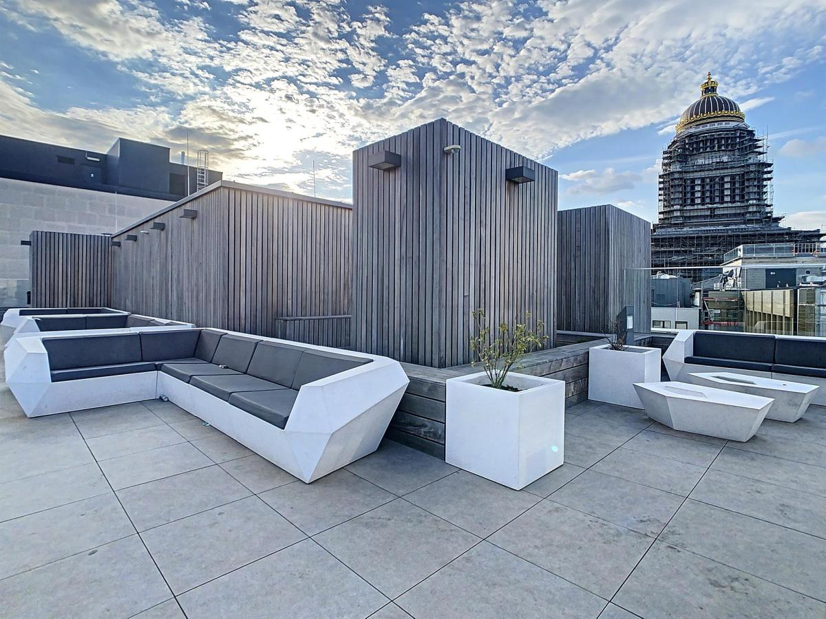 Boulevard de Waterloo : Magnifique appartement meublé 
