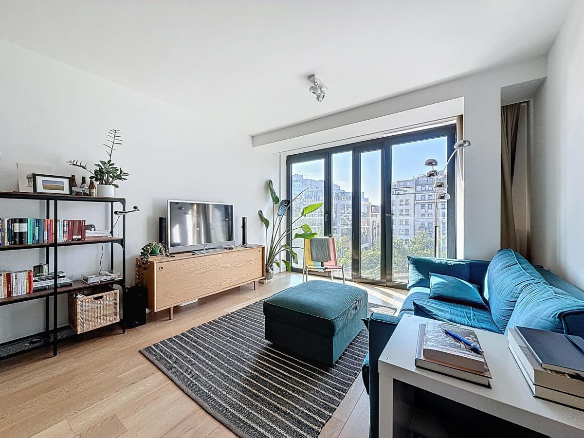 Boulevard de Waterloo : Magnifique appartement meublé 