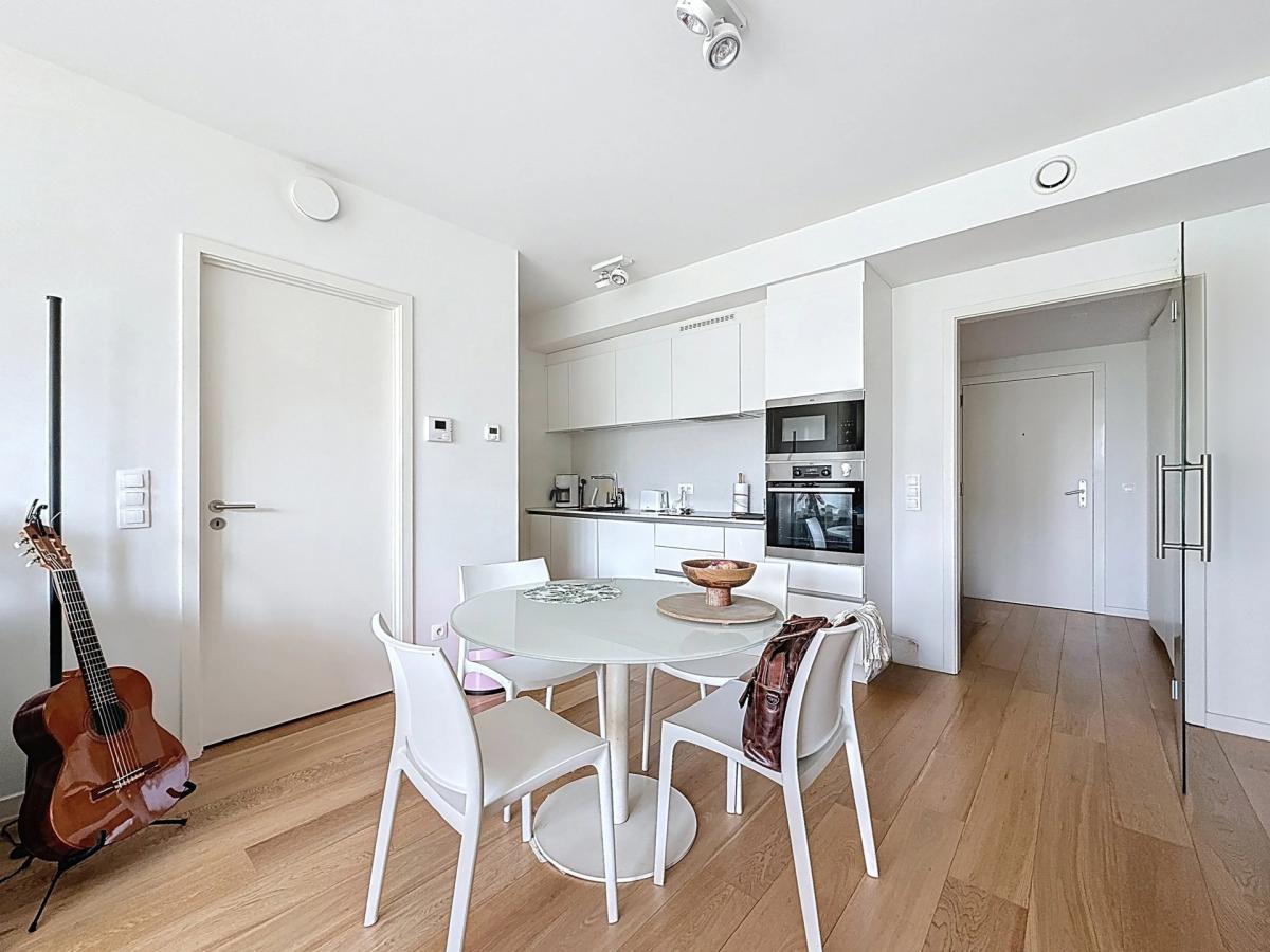 Boulevard de Waterloo : Magnifique appartement meublé 