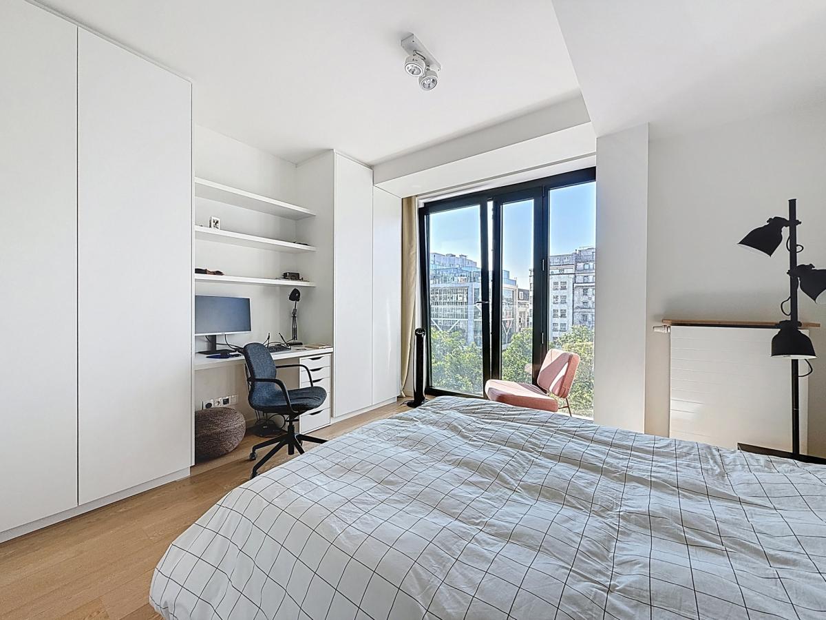 Boulevard de Waterloo : Magnifique appartement meublé 