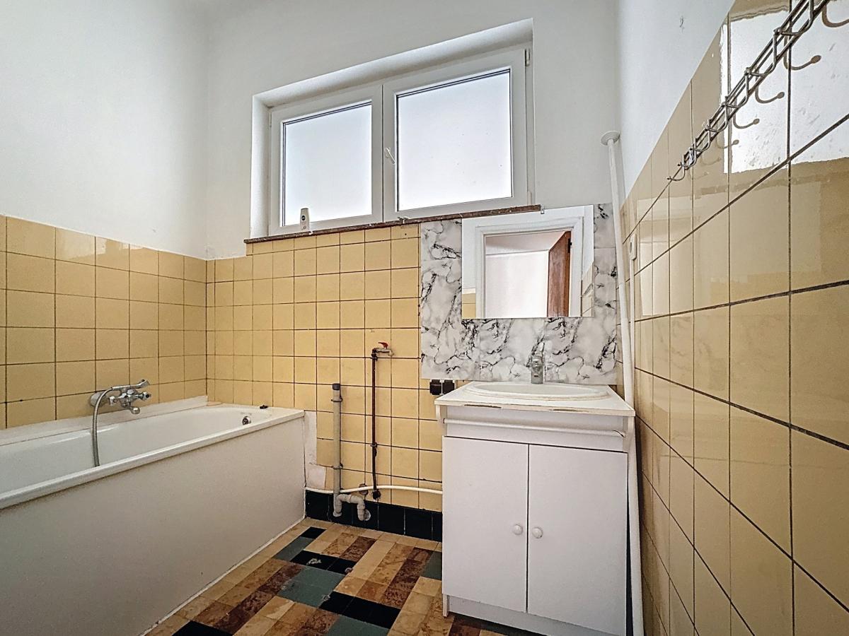 Molière/Alsemberg, ravissant appartement 2ch à rénover
