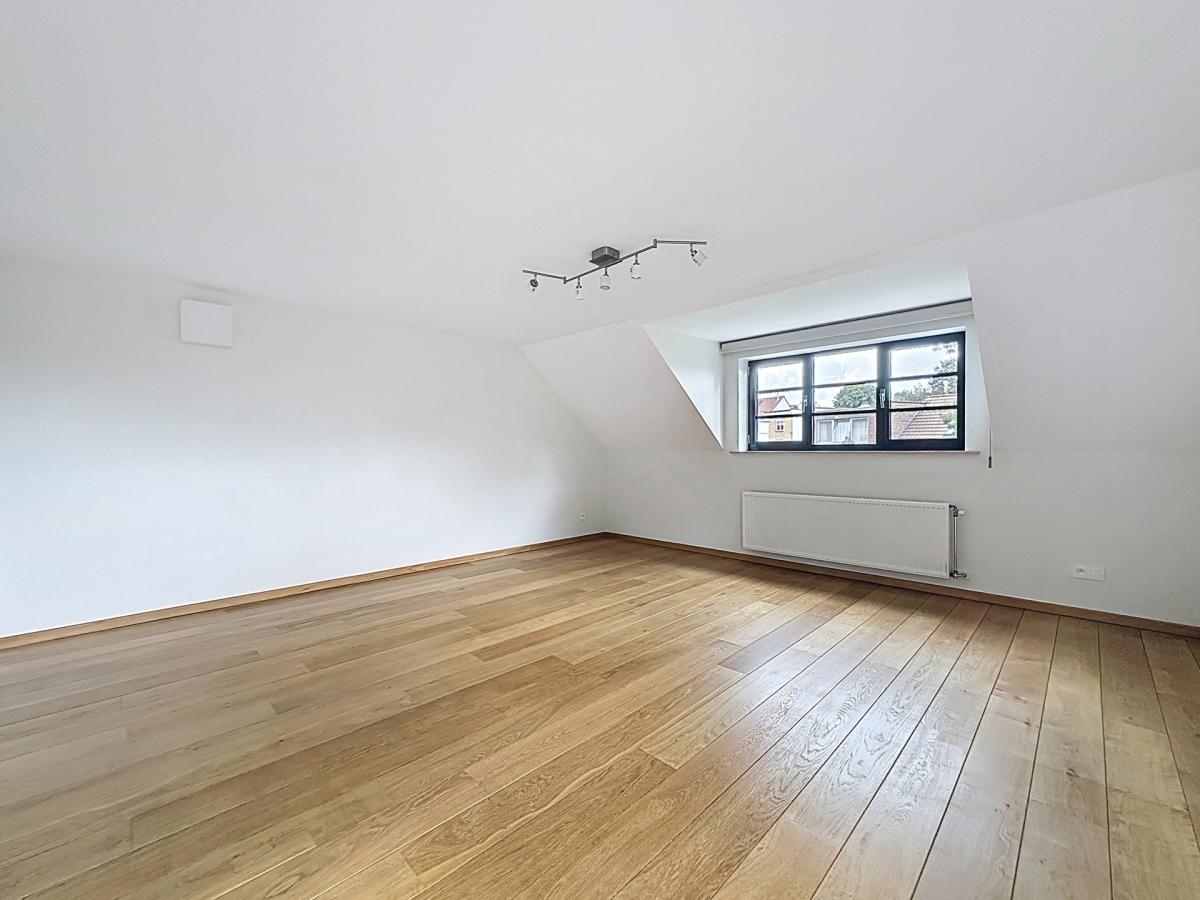 Lycée Français : Superbe duplex penthouse + terrasse + pkg