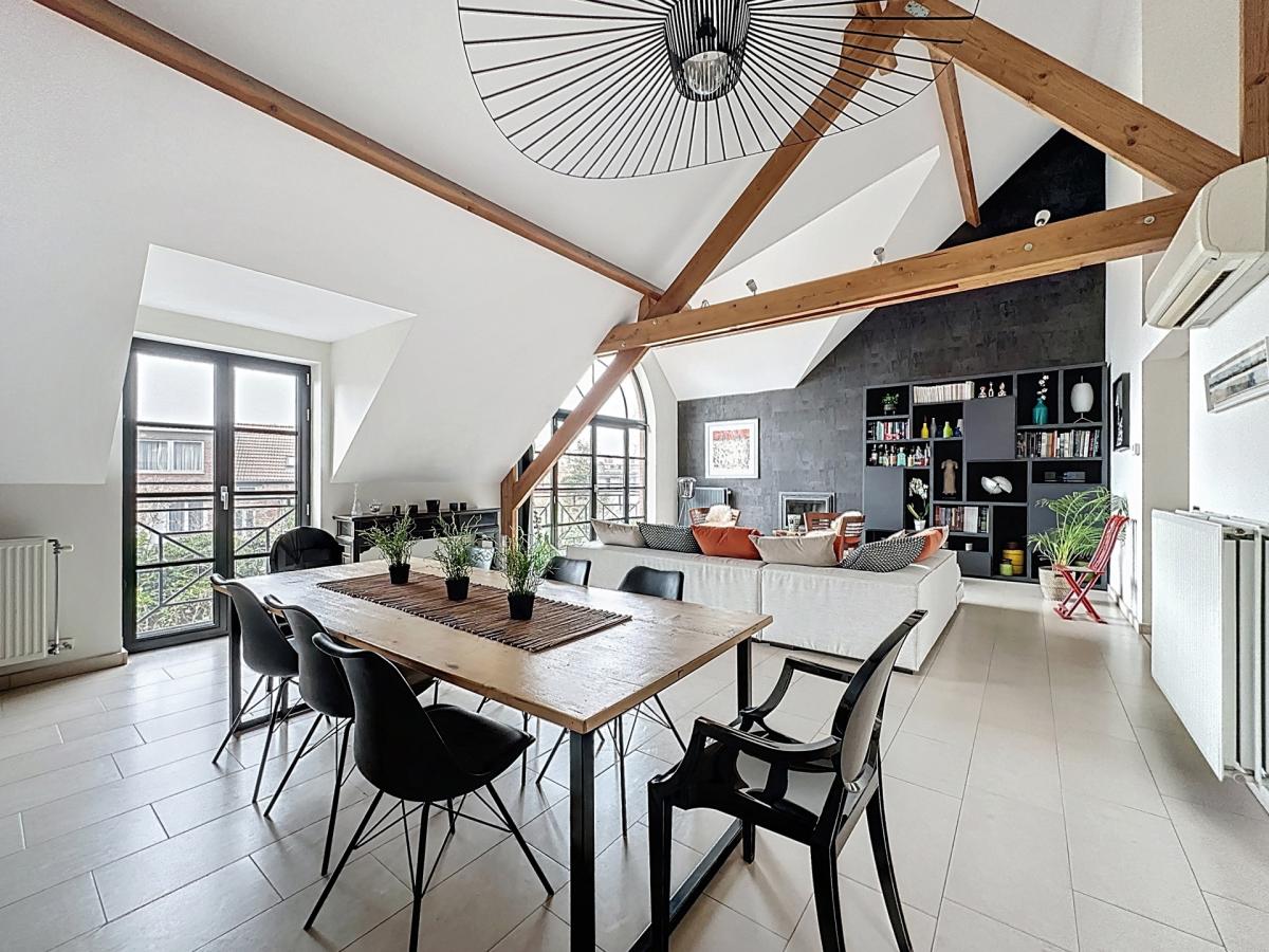 Lycée Français : Superbe duplex penthouse + terrasse + pkg