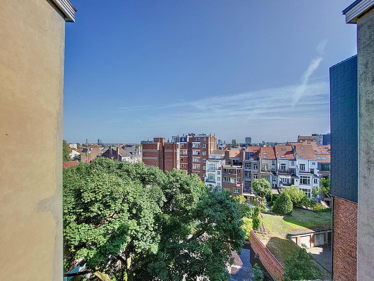 Quartier Brugmann : Bel appartement de caractère