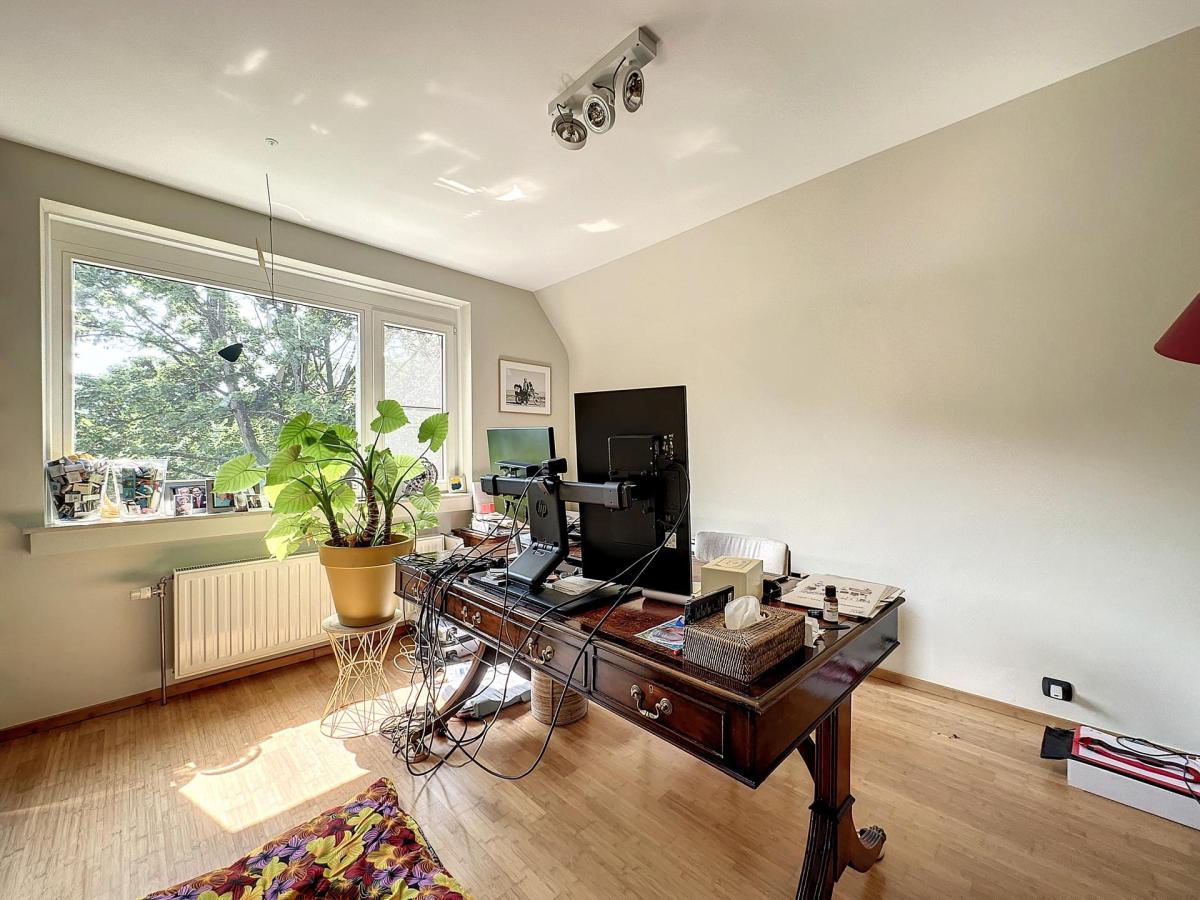 Dieweg : Superbe villa avec un grand jardin et garage