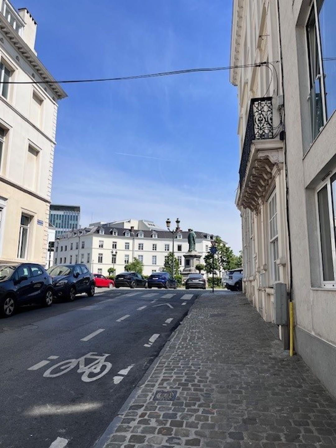 Place des Barricades, 4 emplacements de parking intérieur à vendre