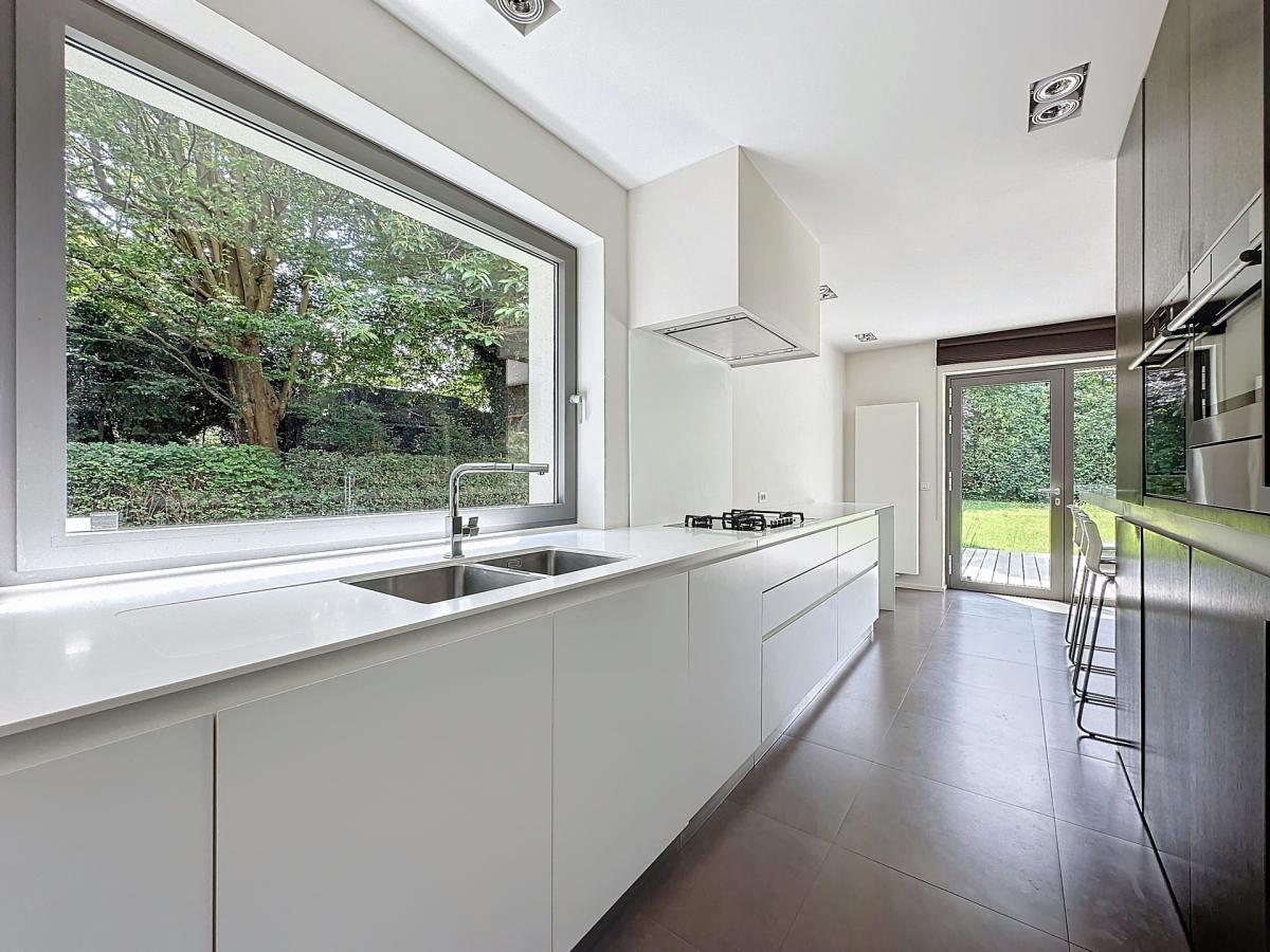 RSG/Uccle : Magnifique villa rénovée 5 CH. + grand jardin