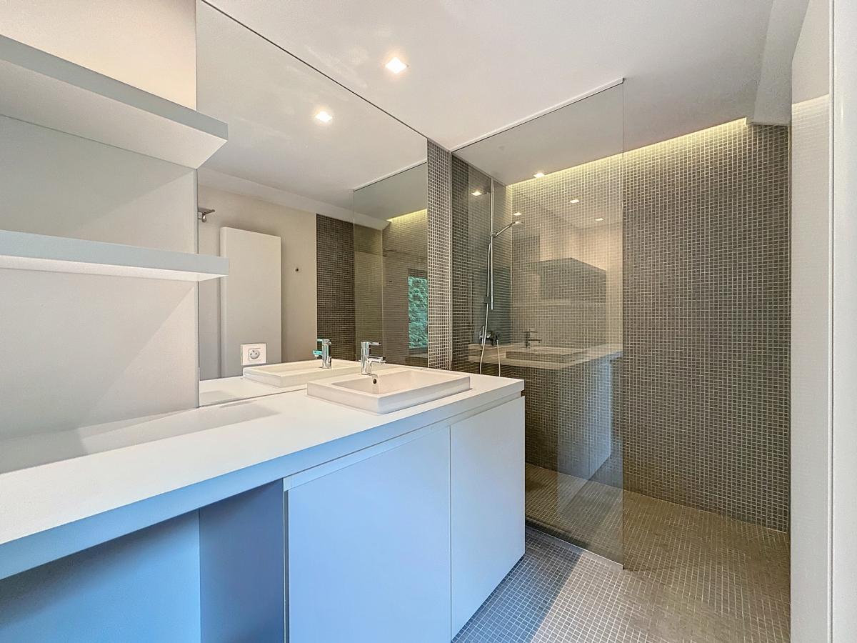 RSG/Uccle : Magnifique villa rénovée 5 CH. + grand jardin