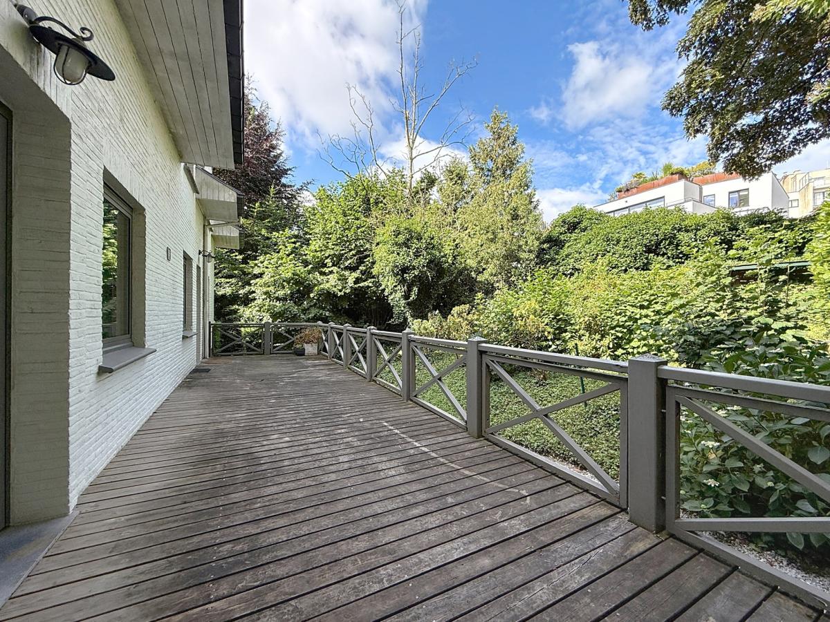 Hulpe/BDC : Magnifique villa 5 chambres terrain de 35 ares