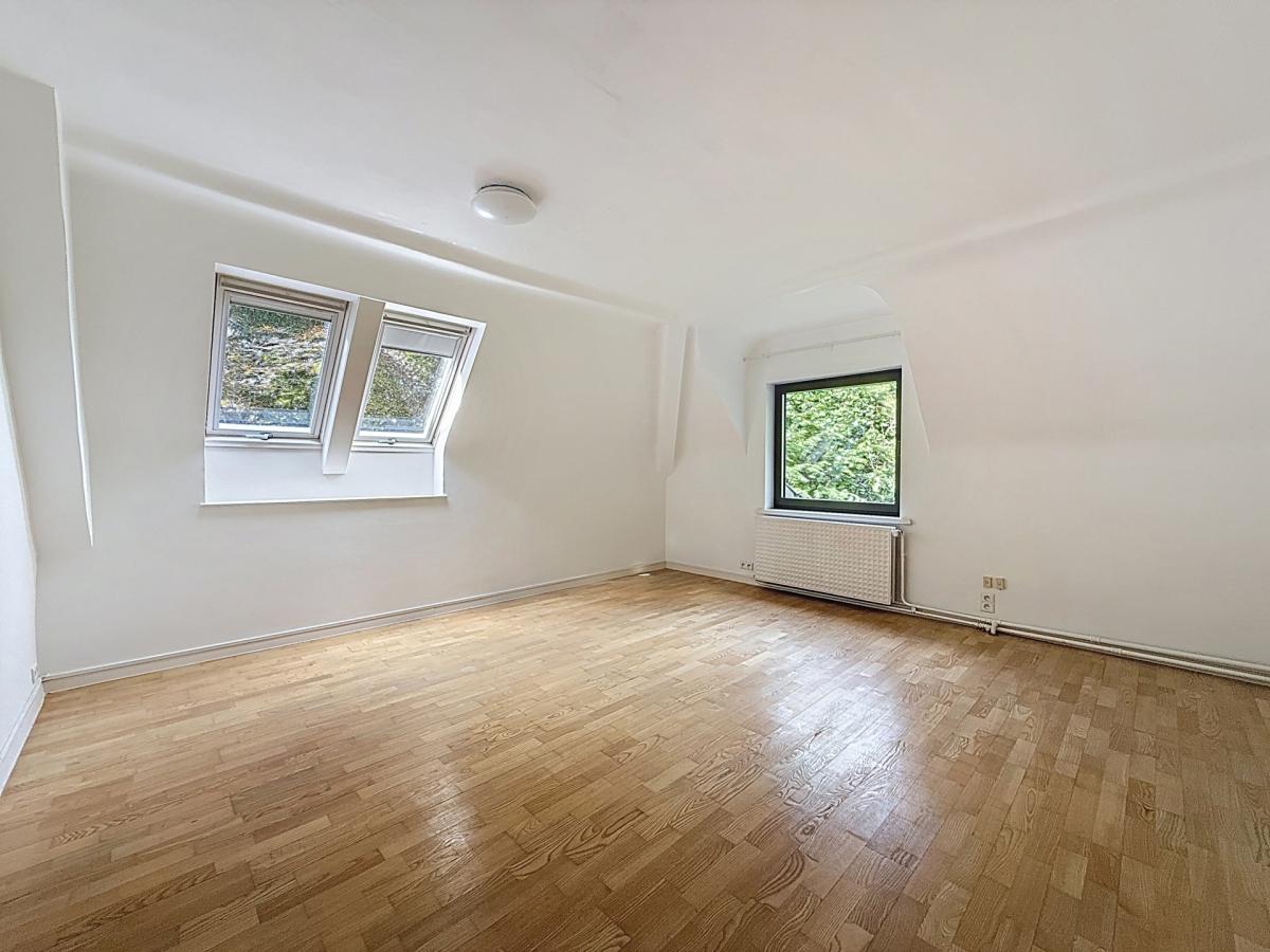 Hulpe/BDC : Magnifique villa 5 chambres terrain de 35 ares