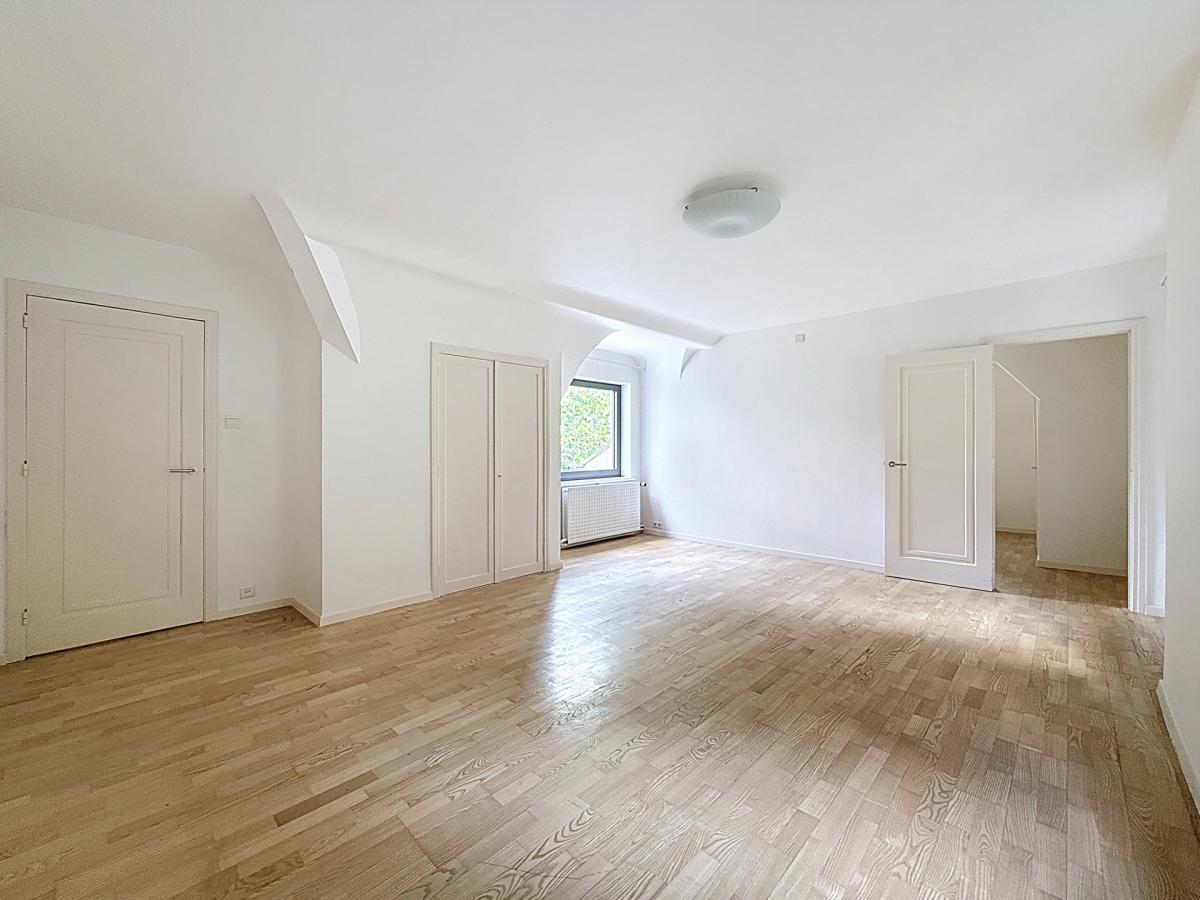 Hulpe/BDC : Magnifique villa 5 chambres terrain de 35 ares