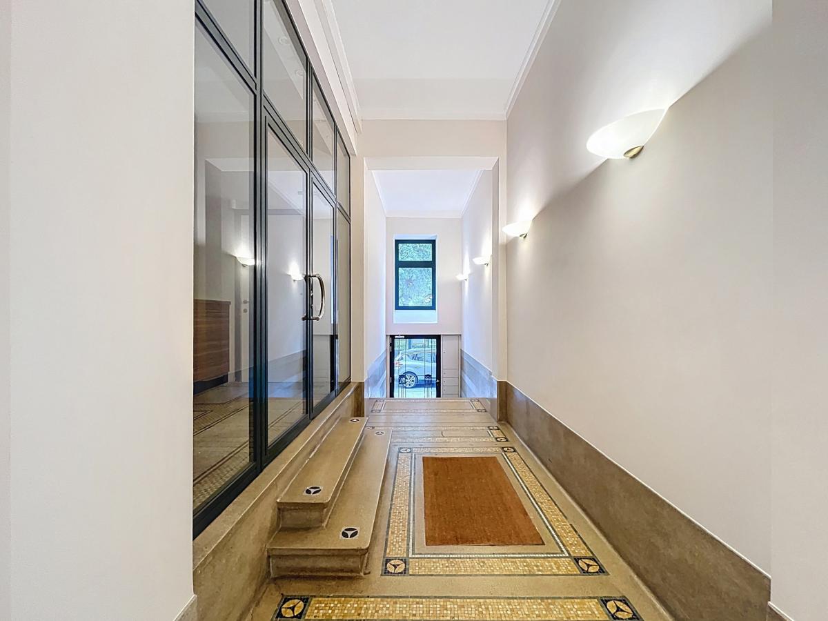Quartier Européen : Magnifique appartement 2 chambres + bur