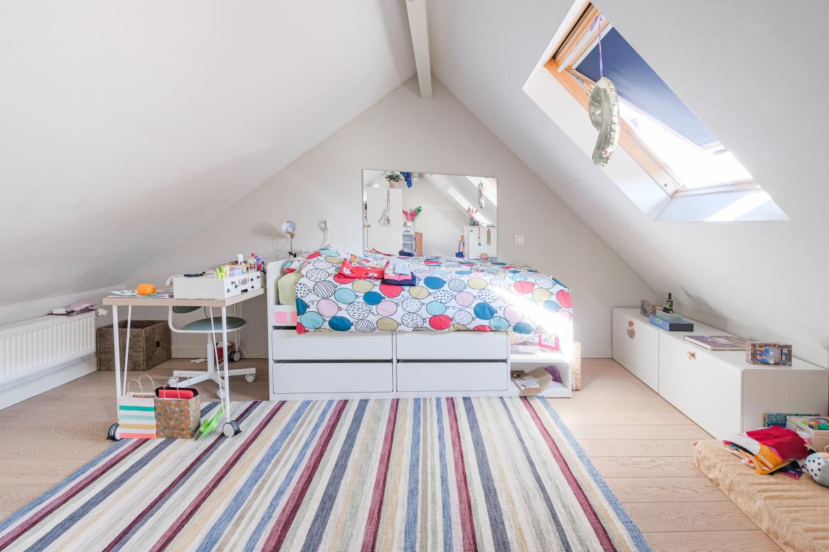 Châtelain : Magnifique arrière maison 3 chambres + bureau 