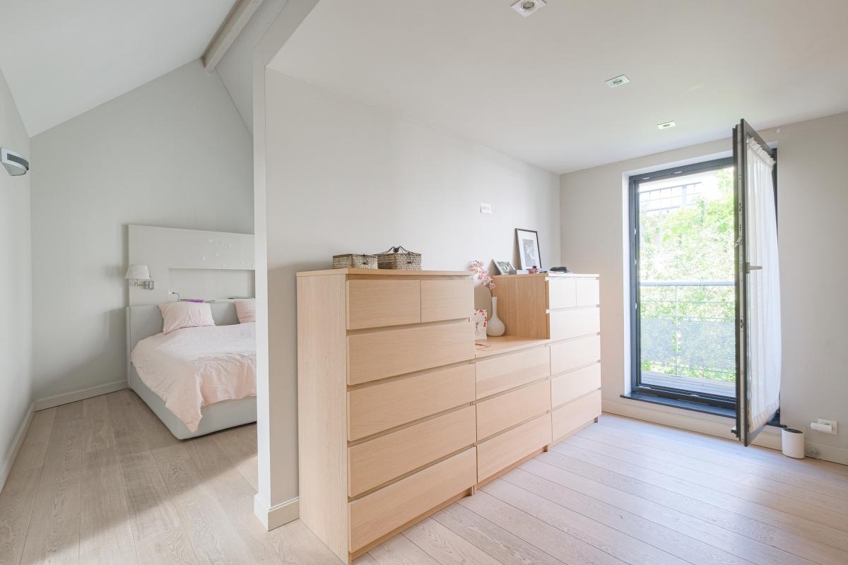 Châtelain : Magnifique arrière maison 3 chambres + bureau 