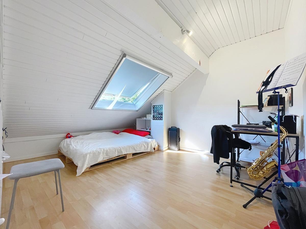 Saint-Job : Maison 4 chambres + bureau + jardin 