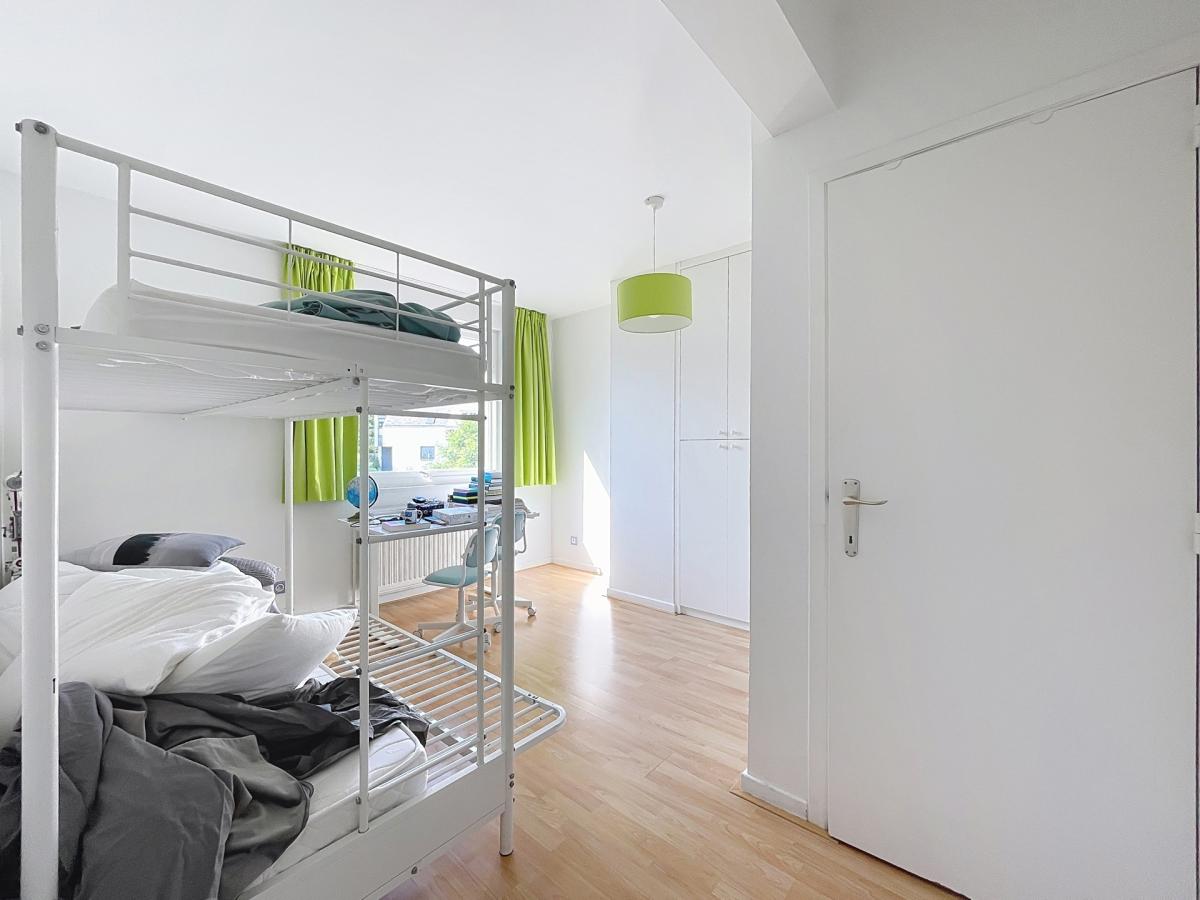 Saint-Job : Maison 4 chambres + bureau + jardin 