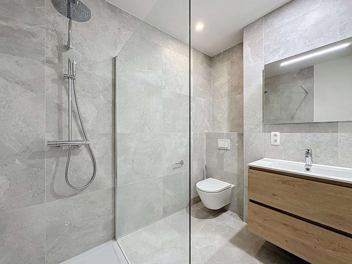 Souverain/Mix : Bel appartement neuf 3 chambres + terrasse