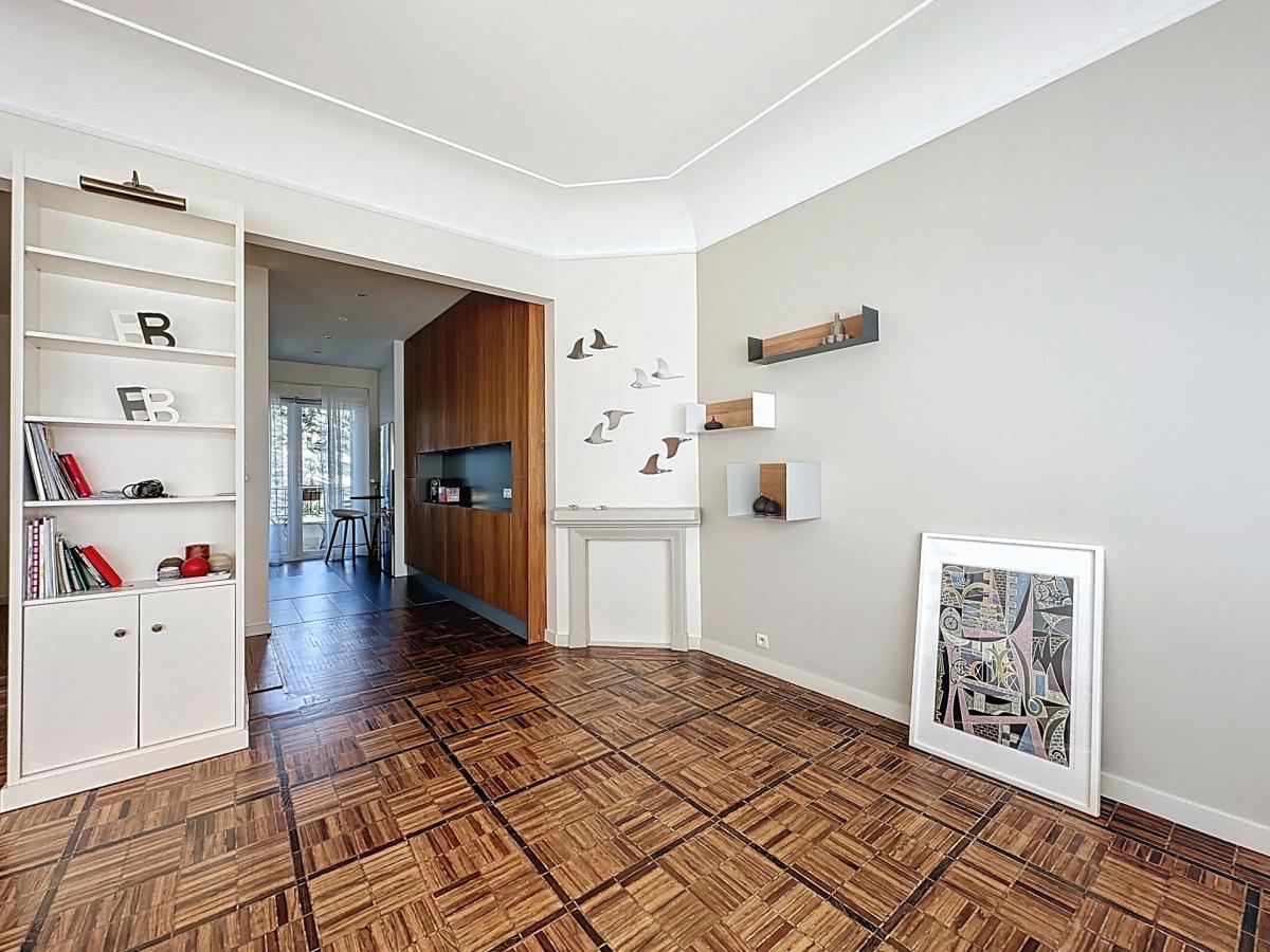 Châtelain  : Magnifique appartement 2 ch meublé