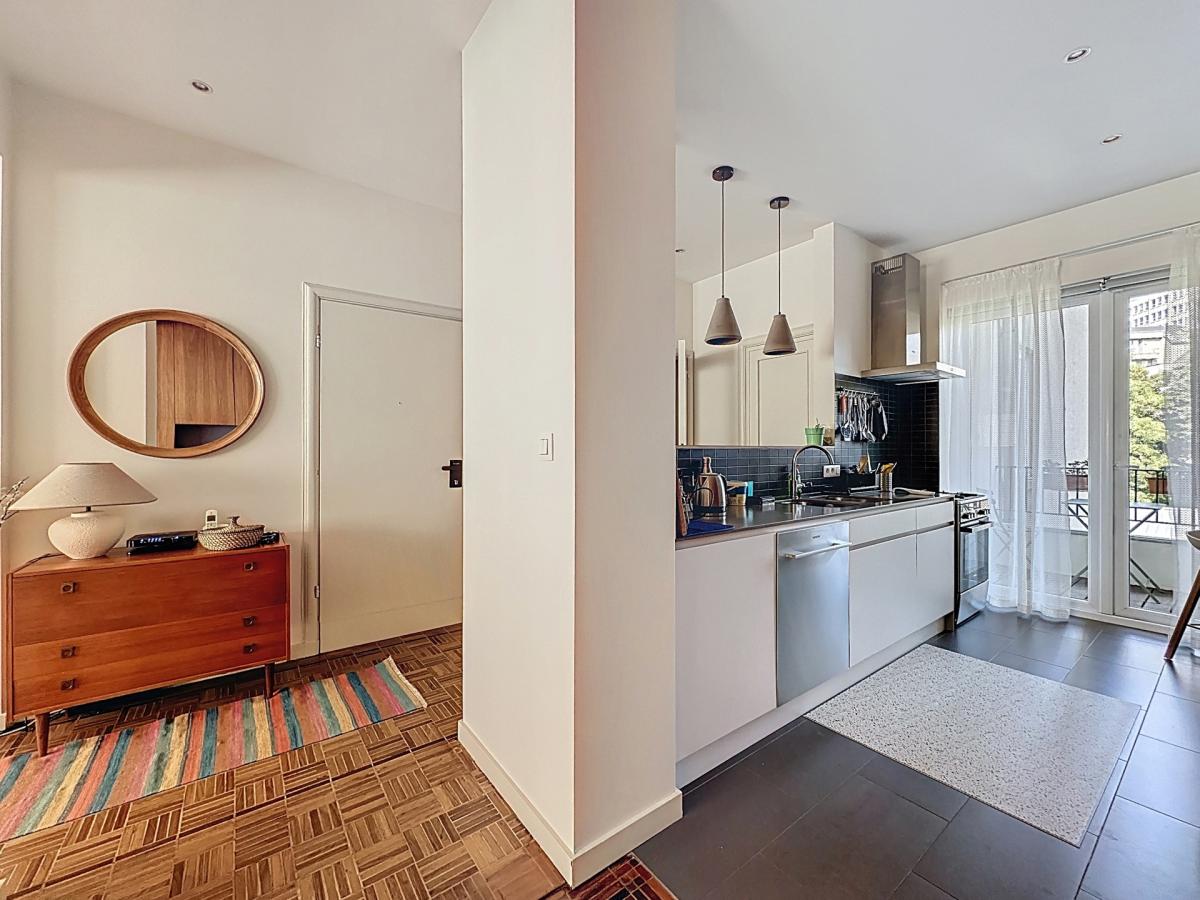 Châtelain  : Magnifique appartement 2 ch meublé