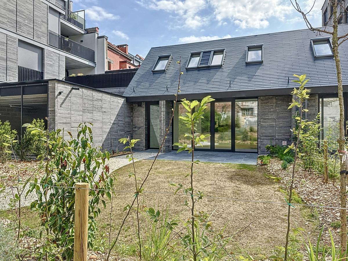 VDK Housing : Jolie maison neuve 1 chambre + jardin Ouest