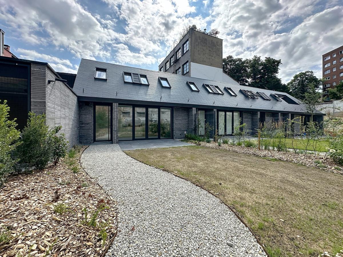 VDK Housing : Jolie maison neuve 1 chambre + jardin Ouest