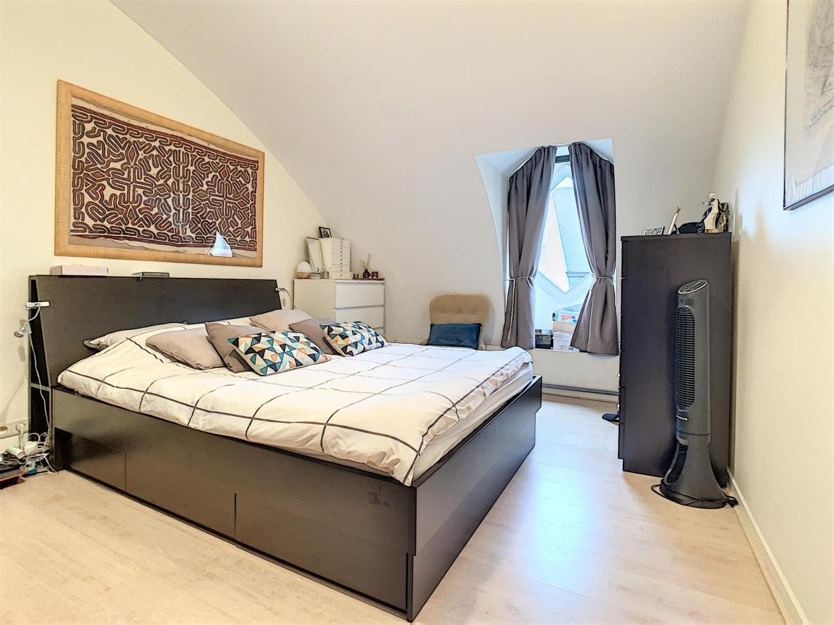 Sablon : Appartement Triplex 3 chambres + terrasse & parking