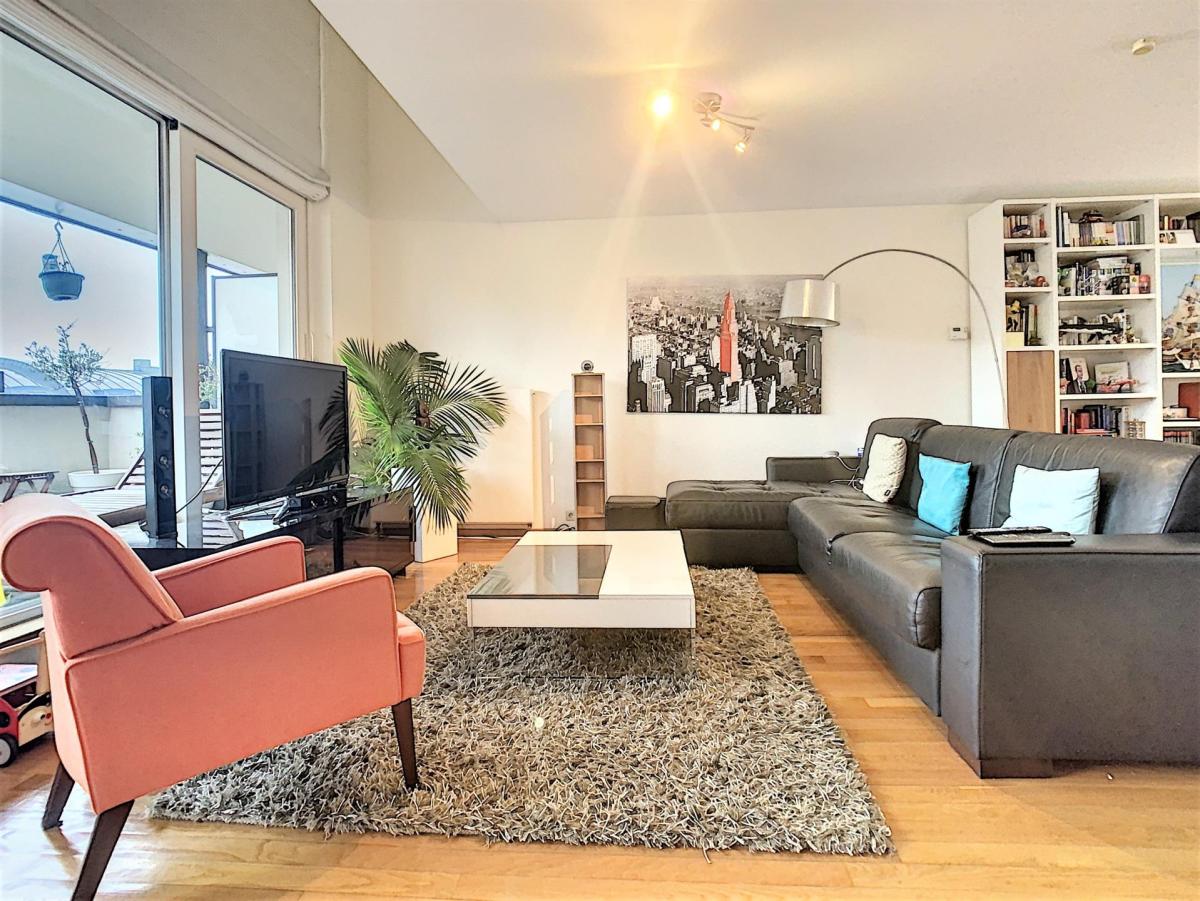 Sablon : Appartement Triplex 3 chambres + terrasse & parking
