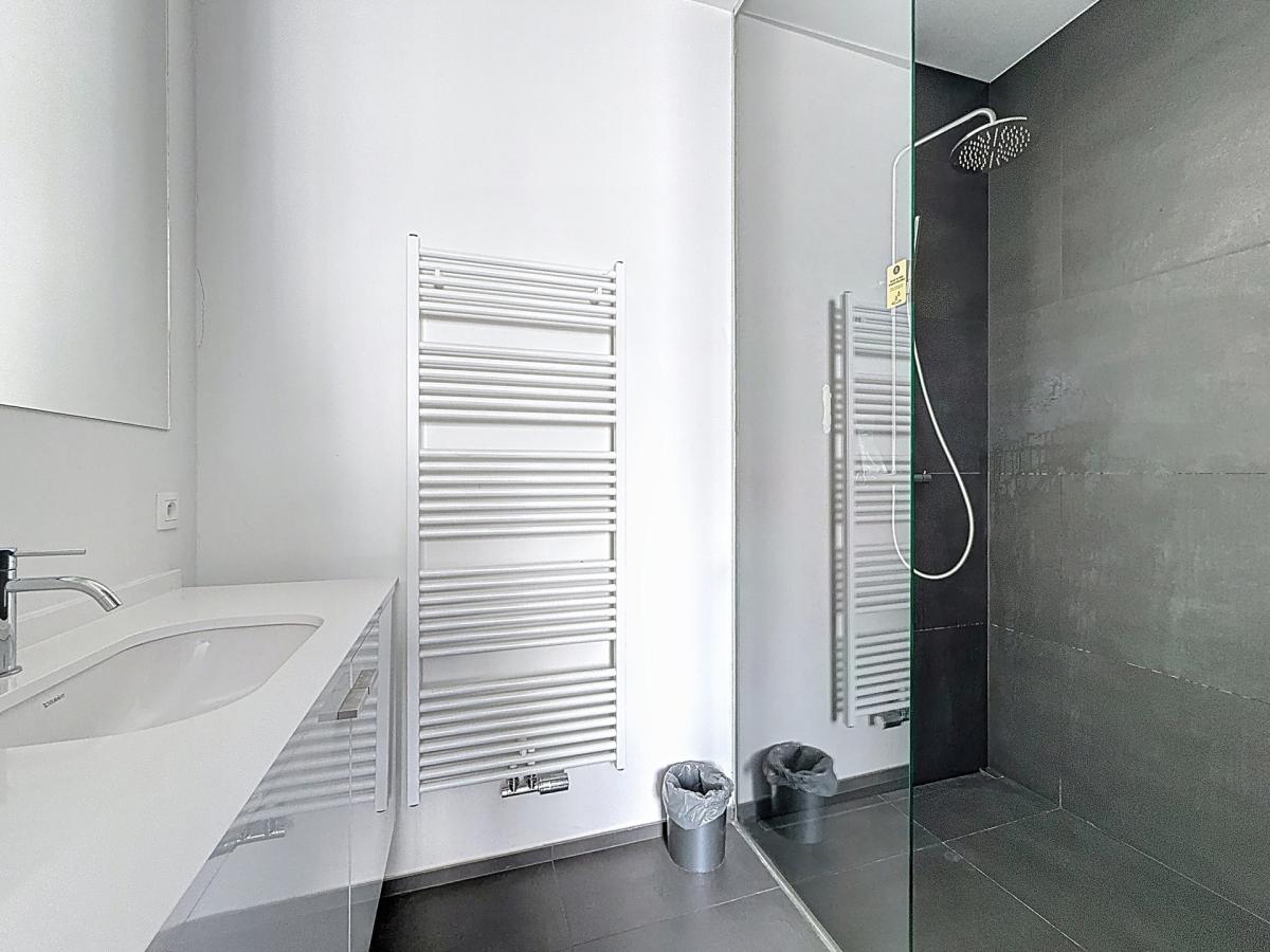 Toison d'Or : Superbe appartement meublé de 2 chambres