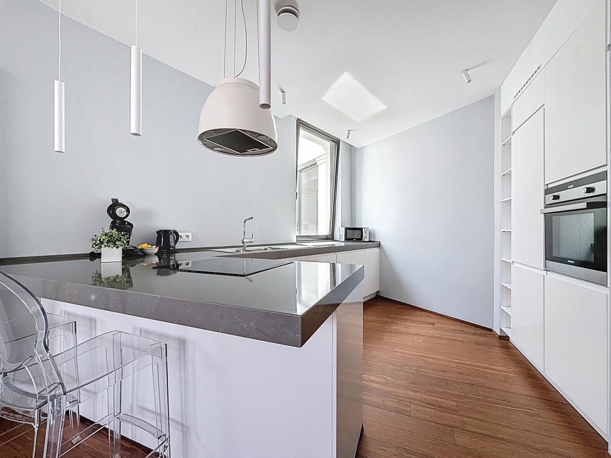 Toison d'Or : Superbe appartement meublé de 2 chambres