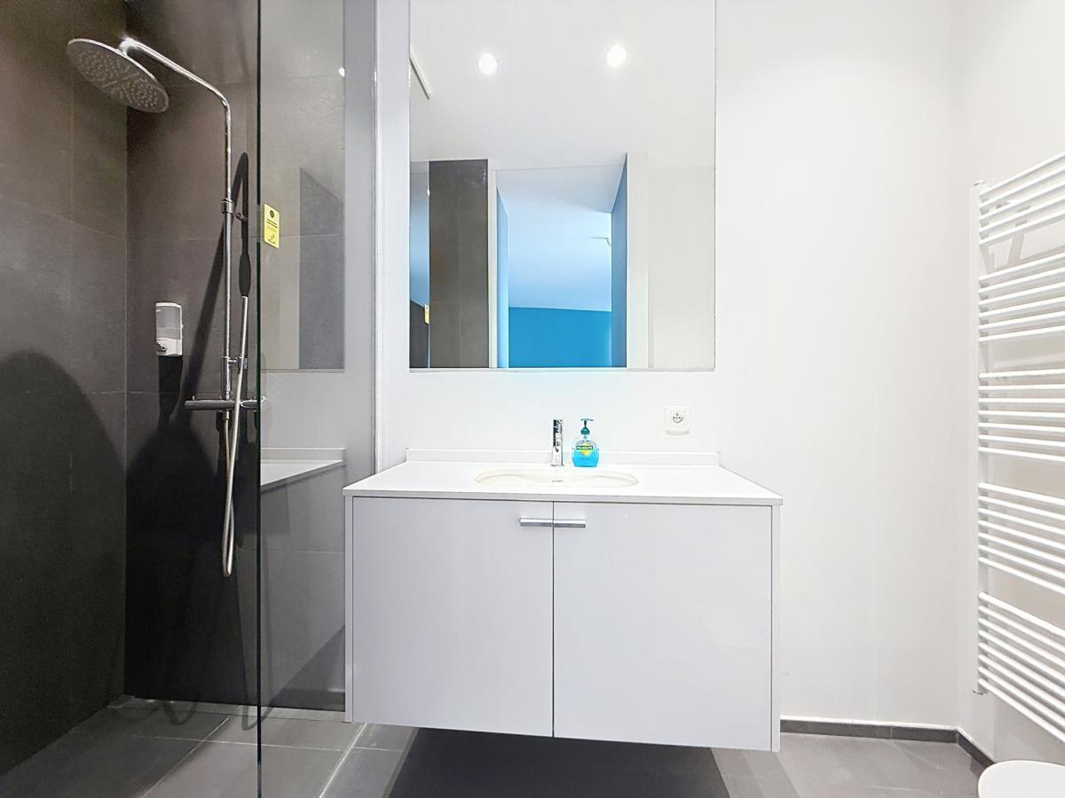 Toison d'Or : Superbe appartement meublé de 2 chambres