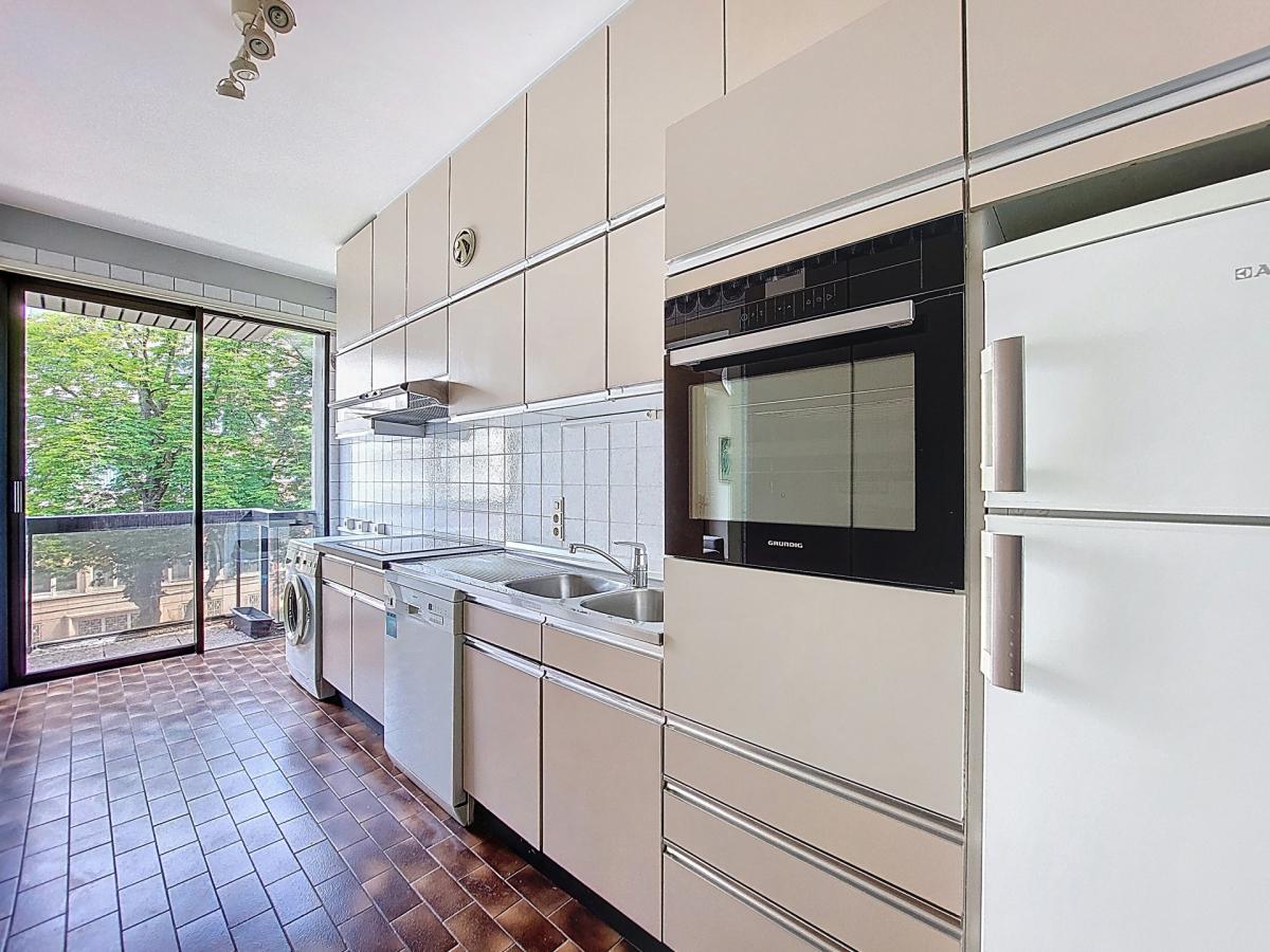 Churchill : Bel appartement meublé avec terrasse.