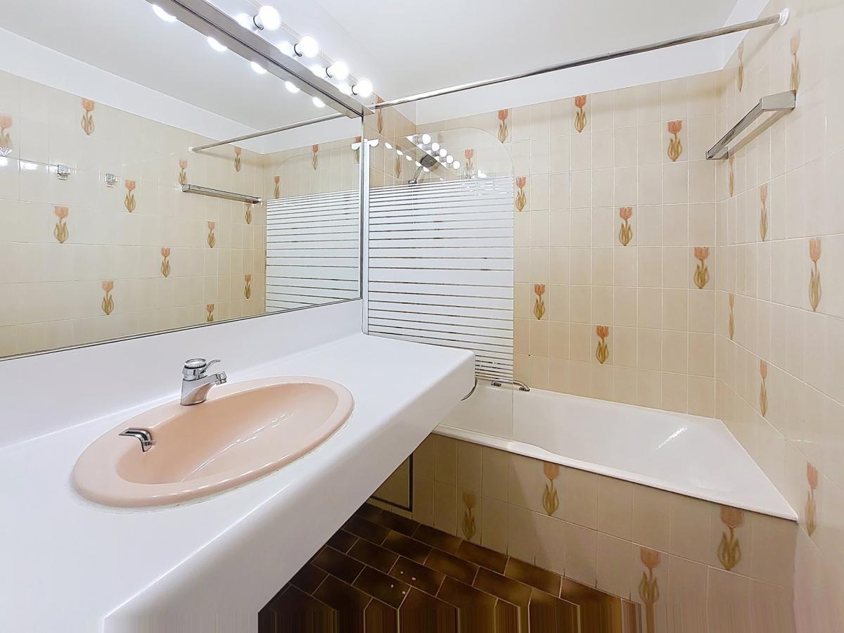 Churchill : Bel appartement meublé avec terrasse.