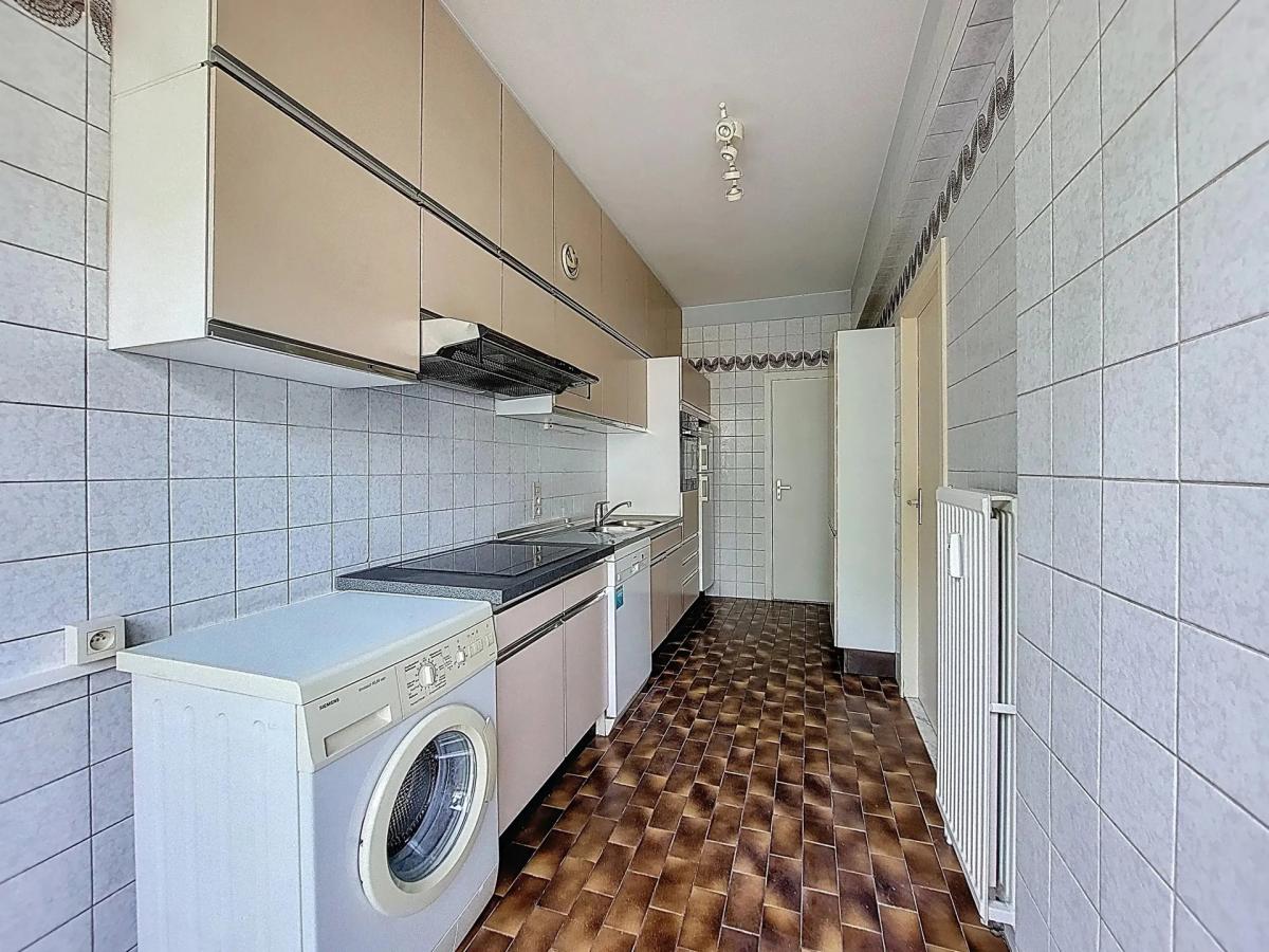 Churchill : Bel appartement meublé avec terrasse.
